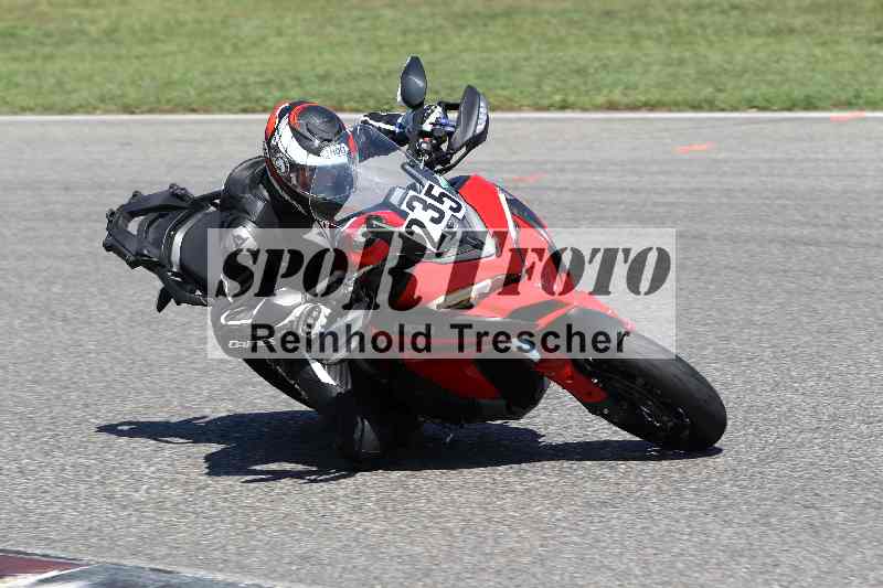 Archiv-2025/43 08.08.2025 Discover the Bike ADR/Bike 1 gruen/235